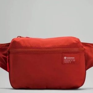 Lululemon Clean Lines Belt Bag